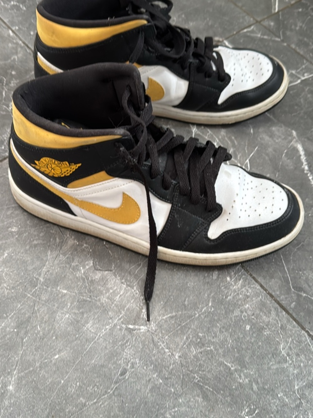 Nike Men’s Black, White & Gold High-Top Sneakers